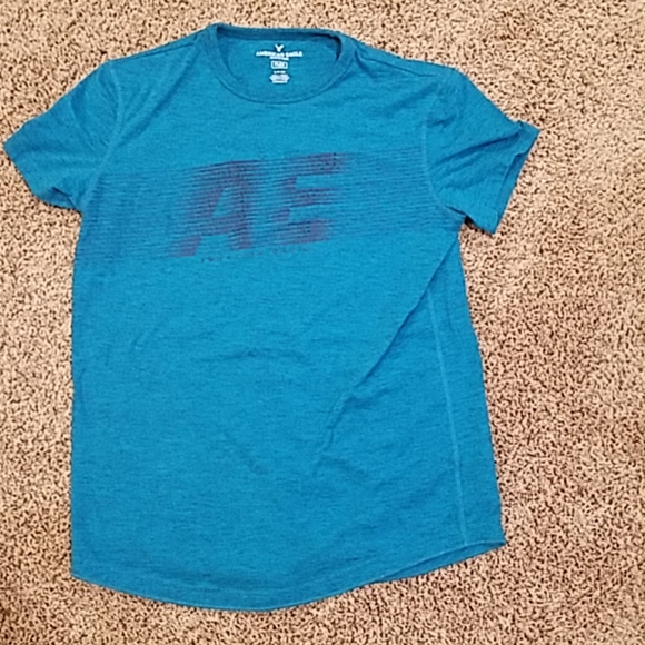 American Eagle Activewear Shirt - Picture 1 of 4